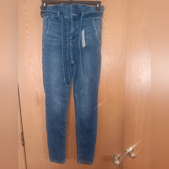 Women's size 3, two pair of high waist belted skinny jeans, NWT - Picture 5 of 7
